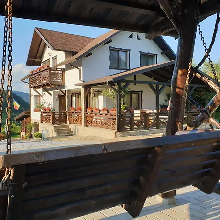 Casa Izvorul Raraului Holiday home *